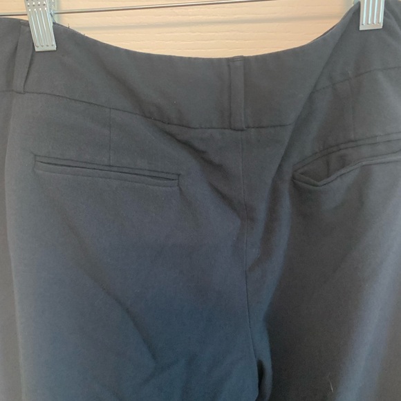 Larry Levine navy blue Straight Leg Pants. Size 10 short. - Picture 7 of 9